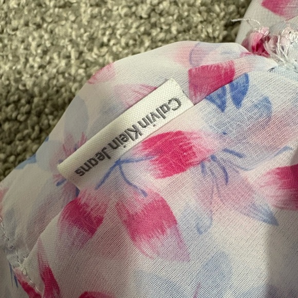 Calvin Klein White & Pink Floral Dress Girl's Size 5 - Picture 6 of 7